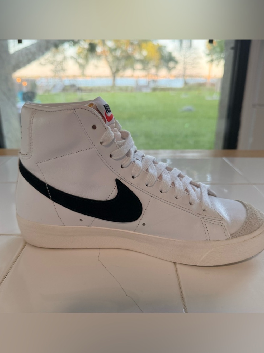 Nike Mid 77 White and Black High-Top Sneakers CZ1055 -100 Women’s Size 7